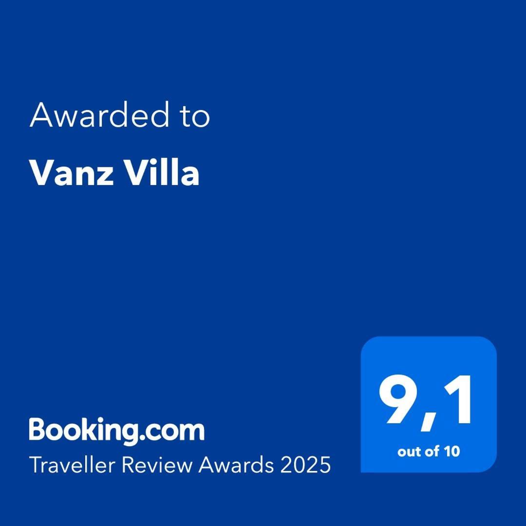 Vanz Villa 몽 슈아지 외부 사진